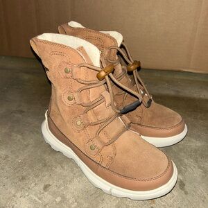 SOREL Kids Explorer Joan Boots
